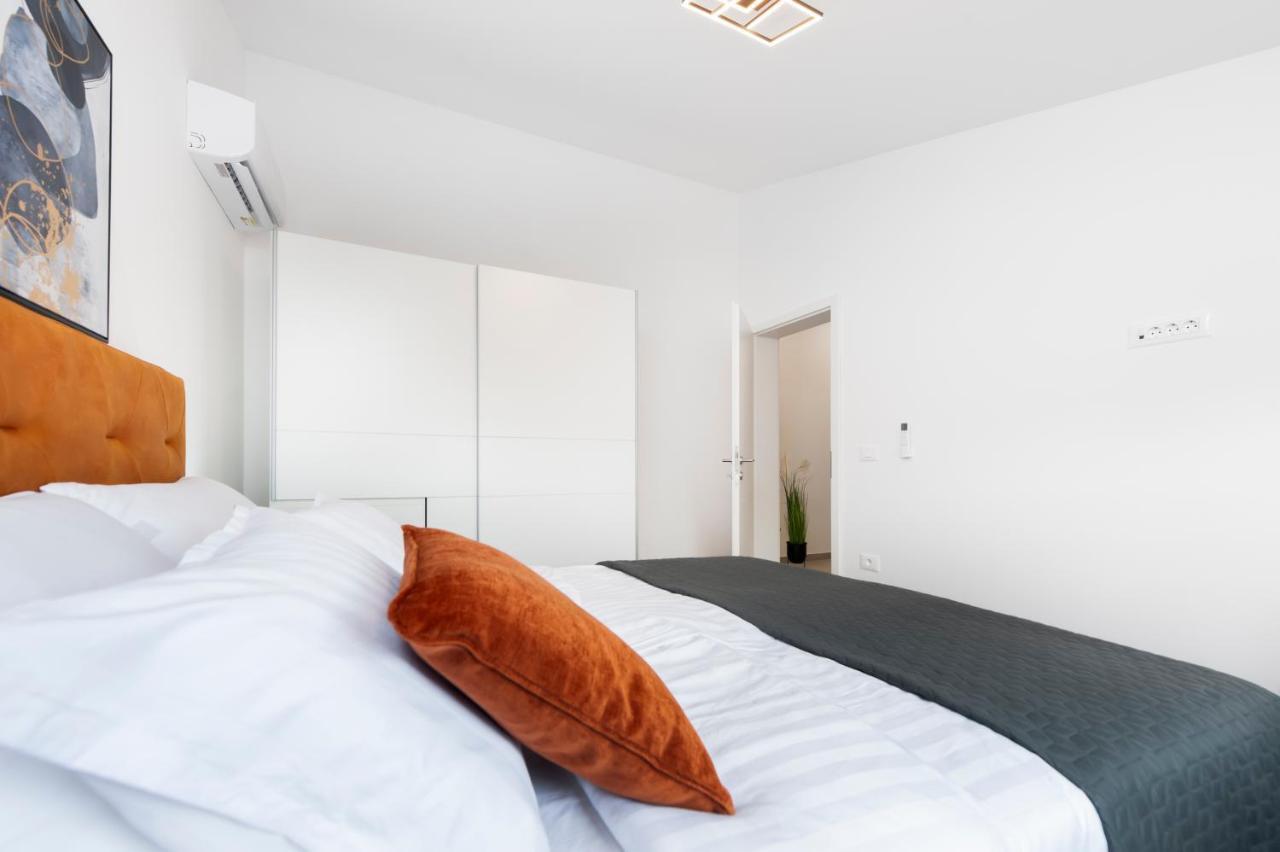 Apartments E&M Πούλα Εξωτερικό φωτογραφία