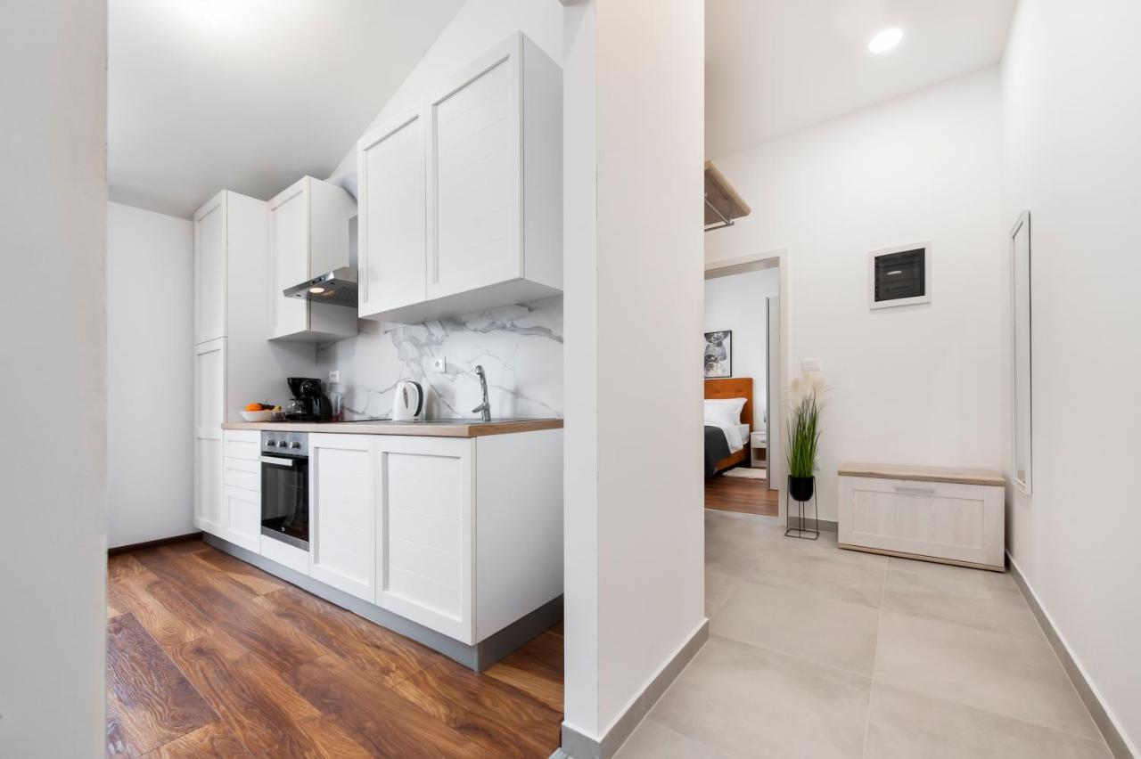 Apartments E&M Πούλα Εξωτερικό φωτογραφία