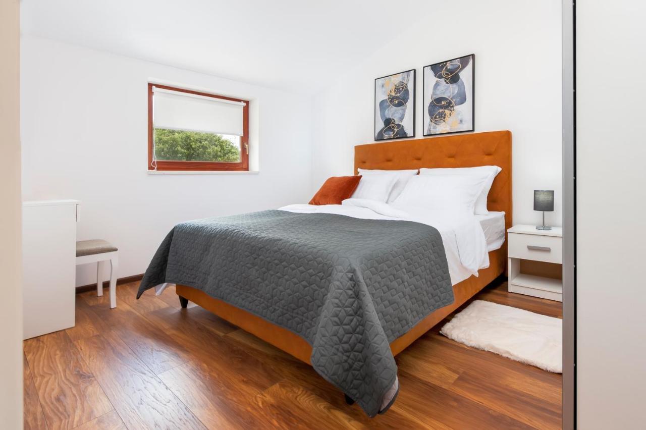 Apartments E&M Πούλα Εξωτερικό φωτογραφία
