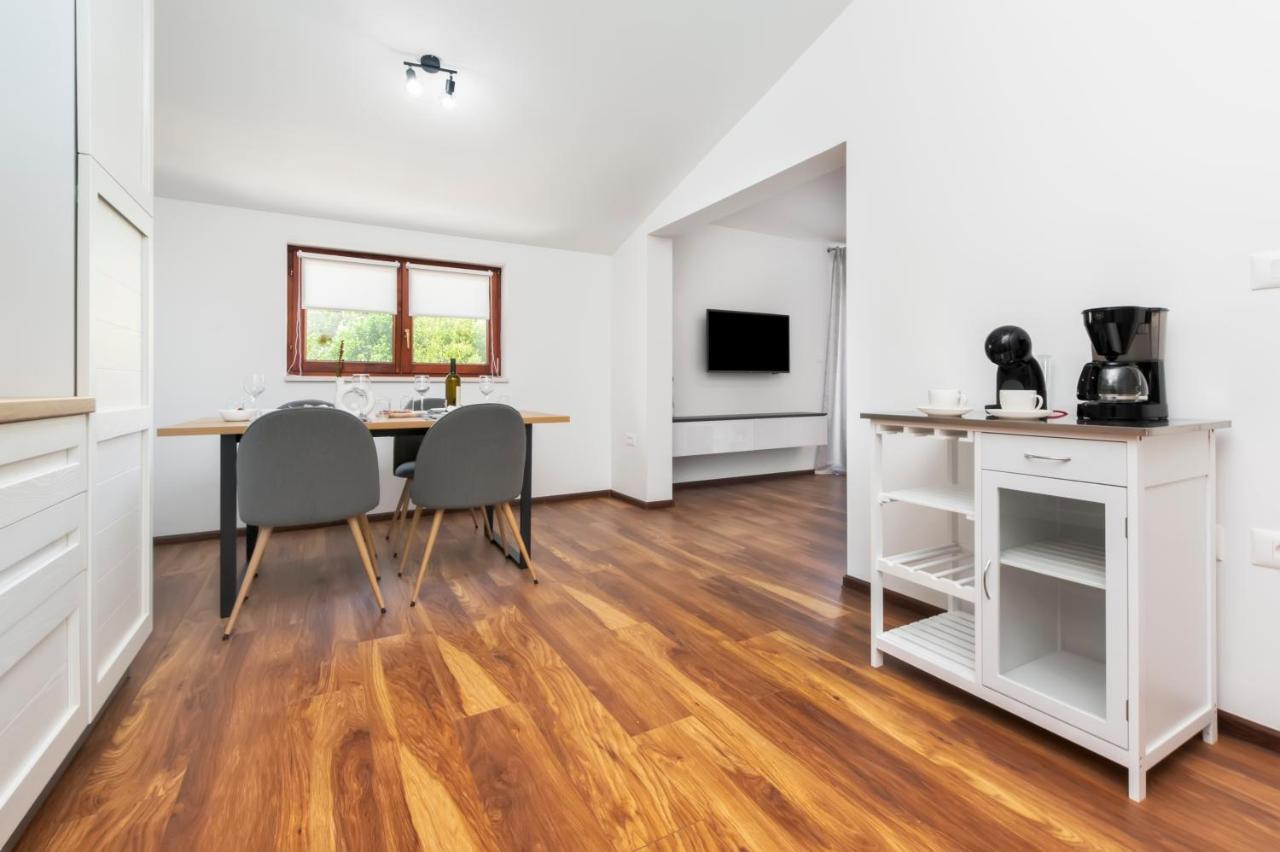 Apartments E&M Πούλα Εξωτερικό φωτογραφία