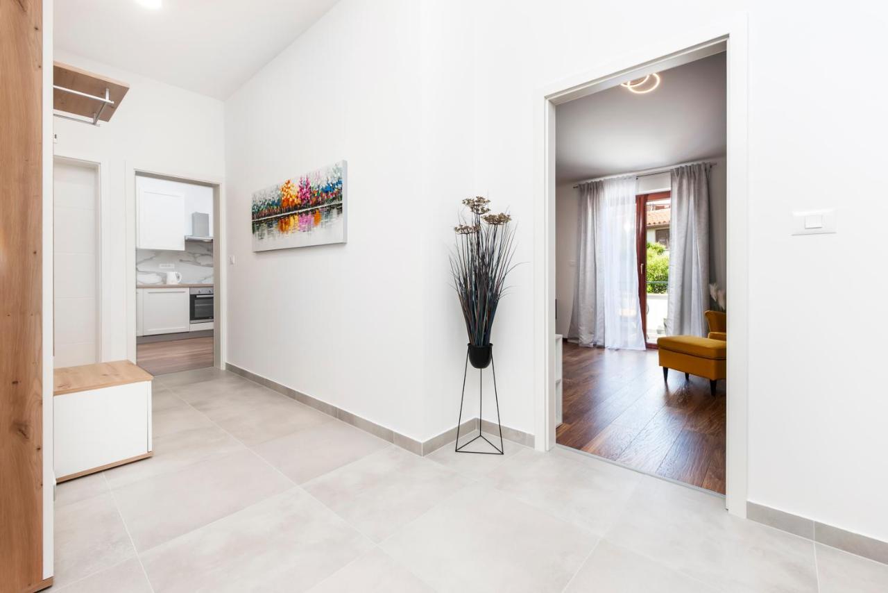 Apartments E&M Πούλα Εξωτερικό φωτογραφία